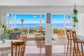 Sun Catcher - ocean views, walk to beach, lake, cafés, shops Lake Cathie